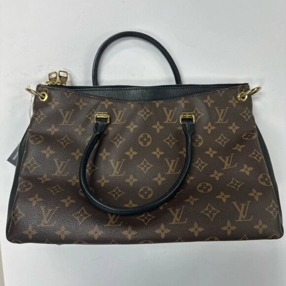 LOUIS VUITTON MONOGRAM CANVAS PURSE - Picture 1 of 10